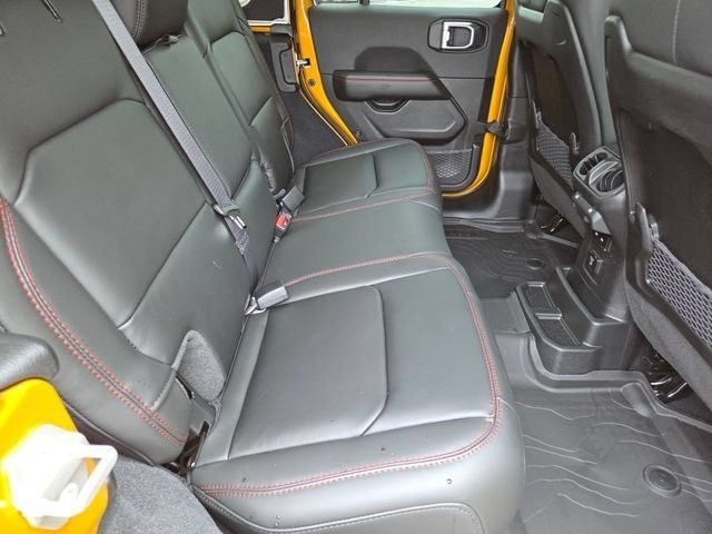 New 2026 Goldilocks Exterior Paint Jeep Rubicon X image 6