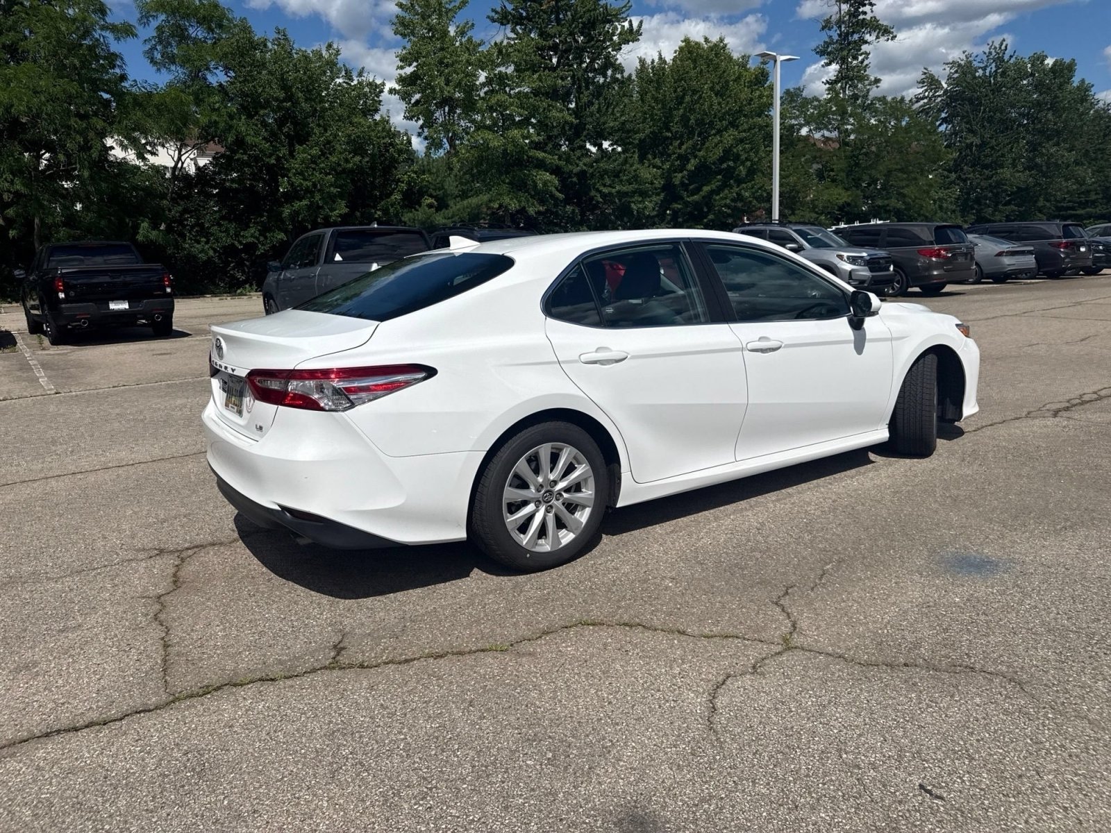 Used 2020 Super White Toyota LE image 30