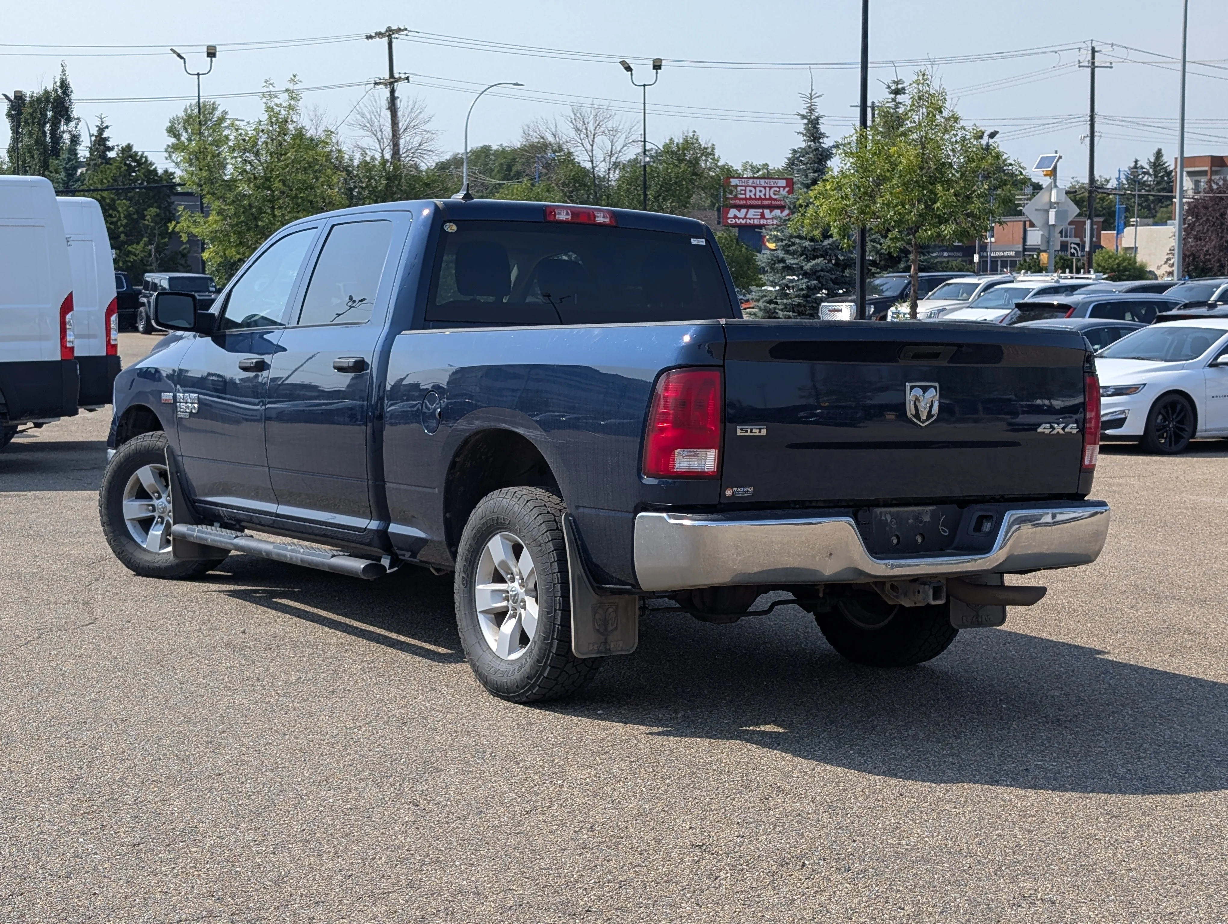 Used 2022 Patriot Blue Pearl Ram SLT image 4