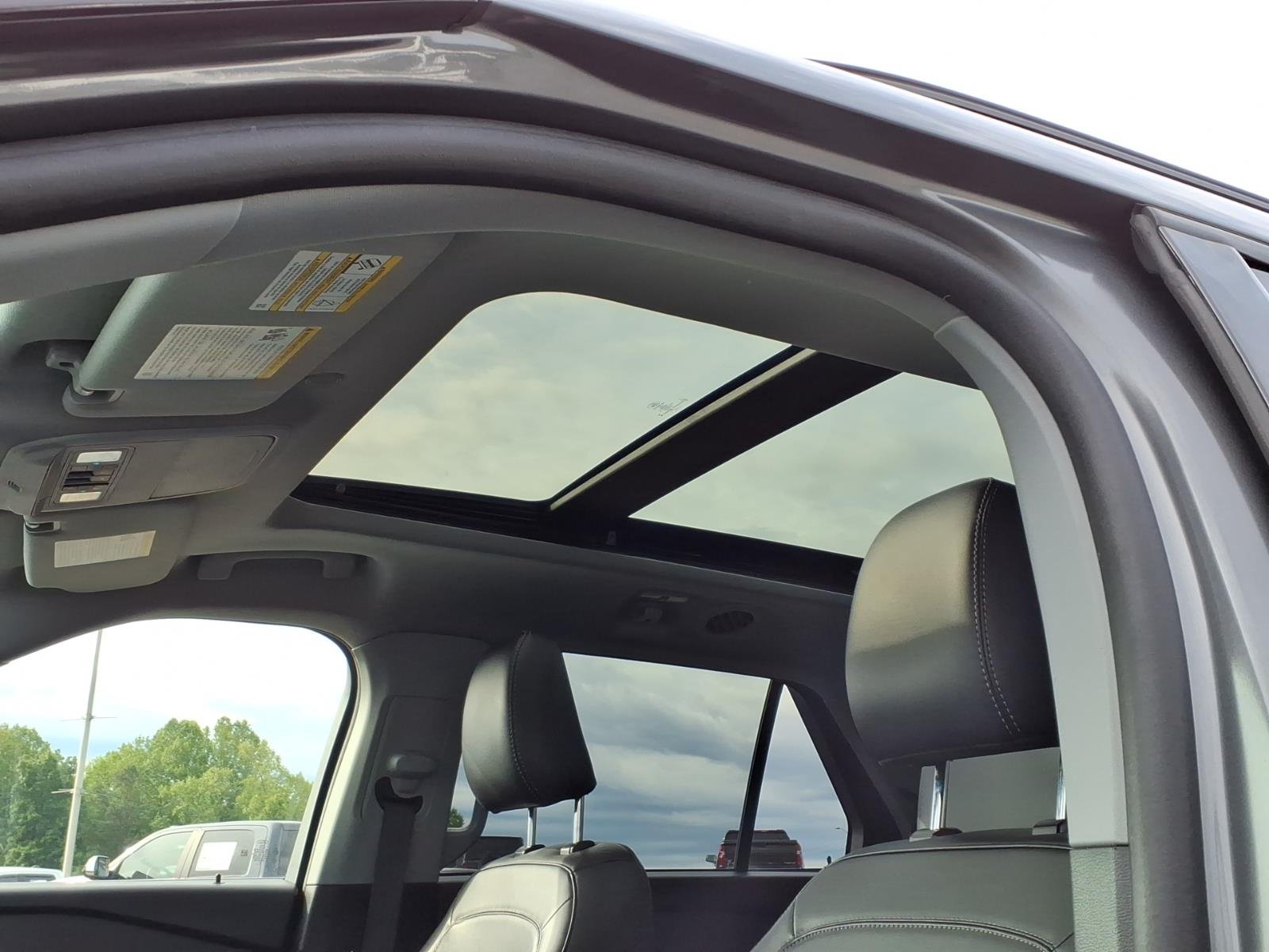 Used 2023 Gray Ford XLT image 15