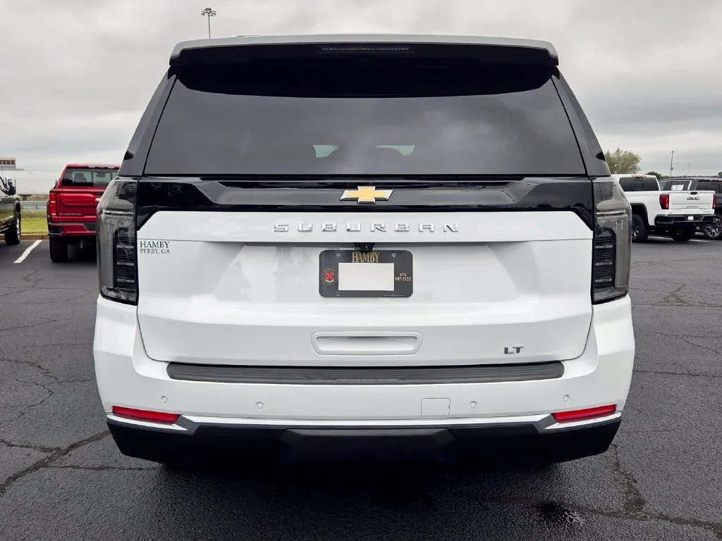 Used 2026 Summit White Chevrolet LT image 11
