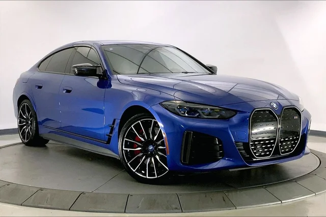2023 BMW i4 M50's photo