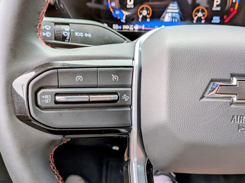 2025 Chevrolet Colorado Z71 - Photo 18