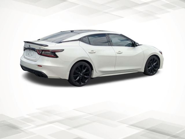Used 2022 White Nissan SR image 4