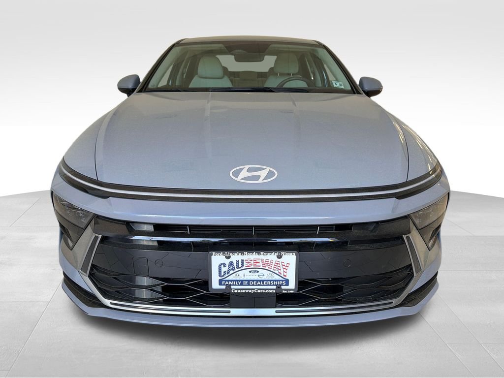 Used 2025 Blue Hyundai SEL image 3