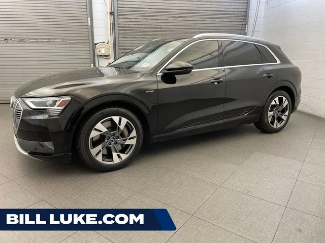 2022 Audi e-tron Premium quattro