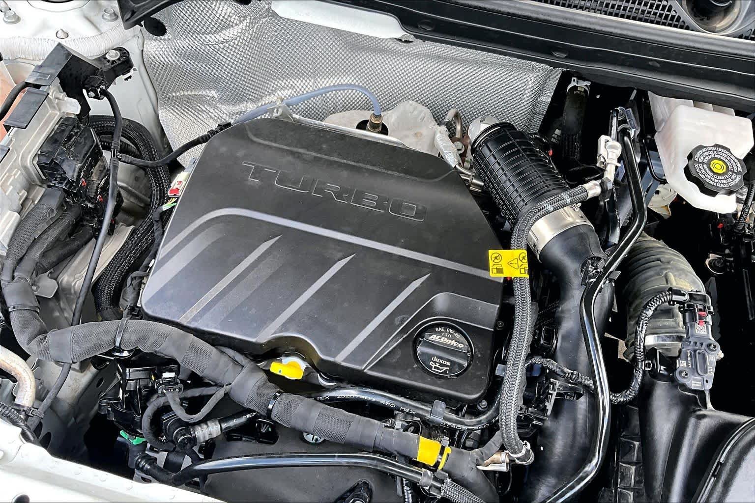 Used 2025 Summit White Buick Preferred image 33