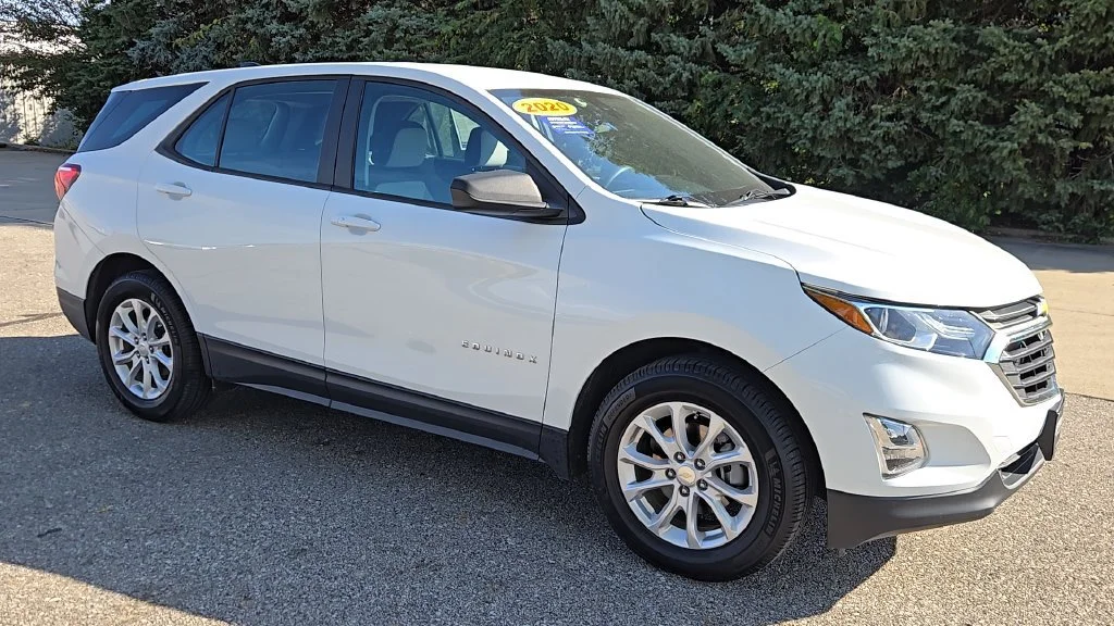 Used 2020 Chevrolet Equinox LS with VIN 3GNAXHEV0LS689805 for sale in Knoxville, IA