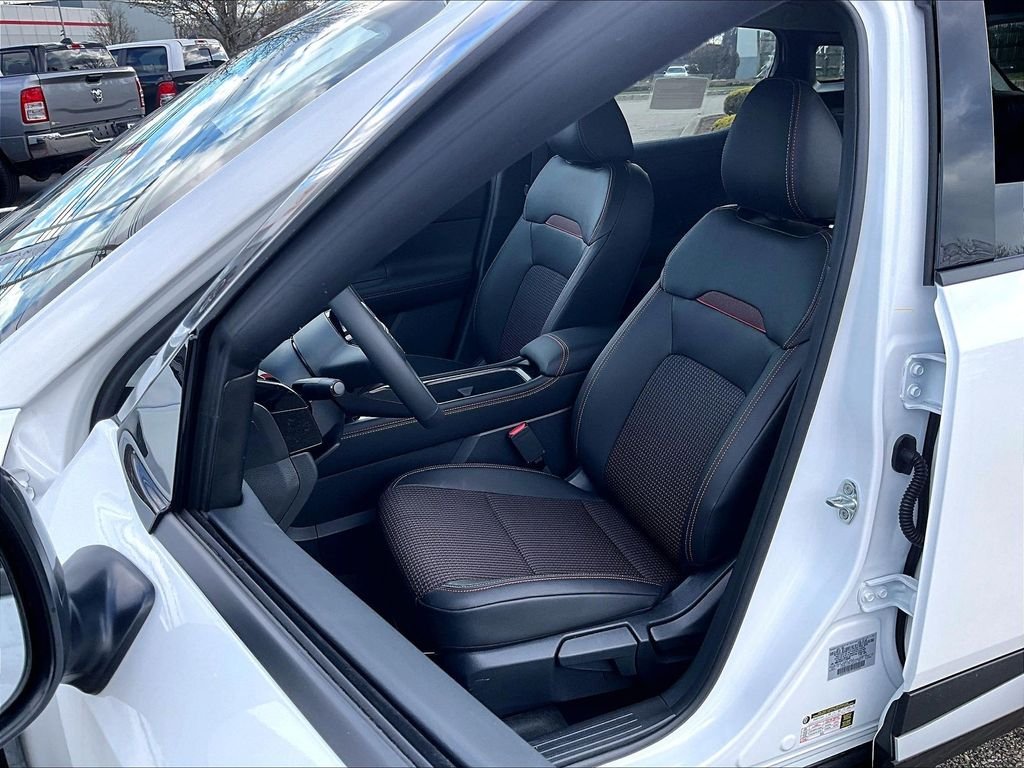 New 2026 Aspen White TriCoat Nissan SR image 11