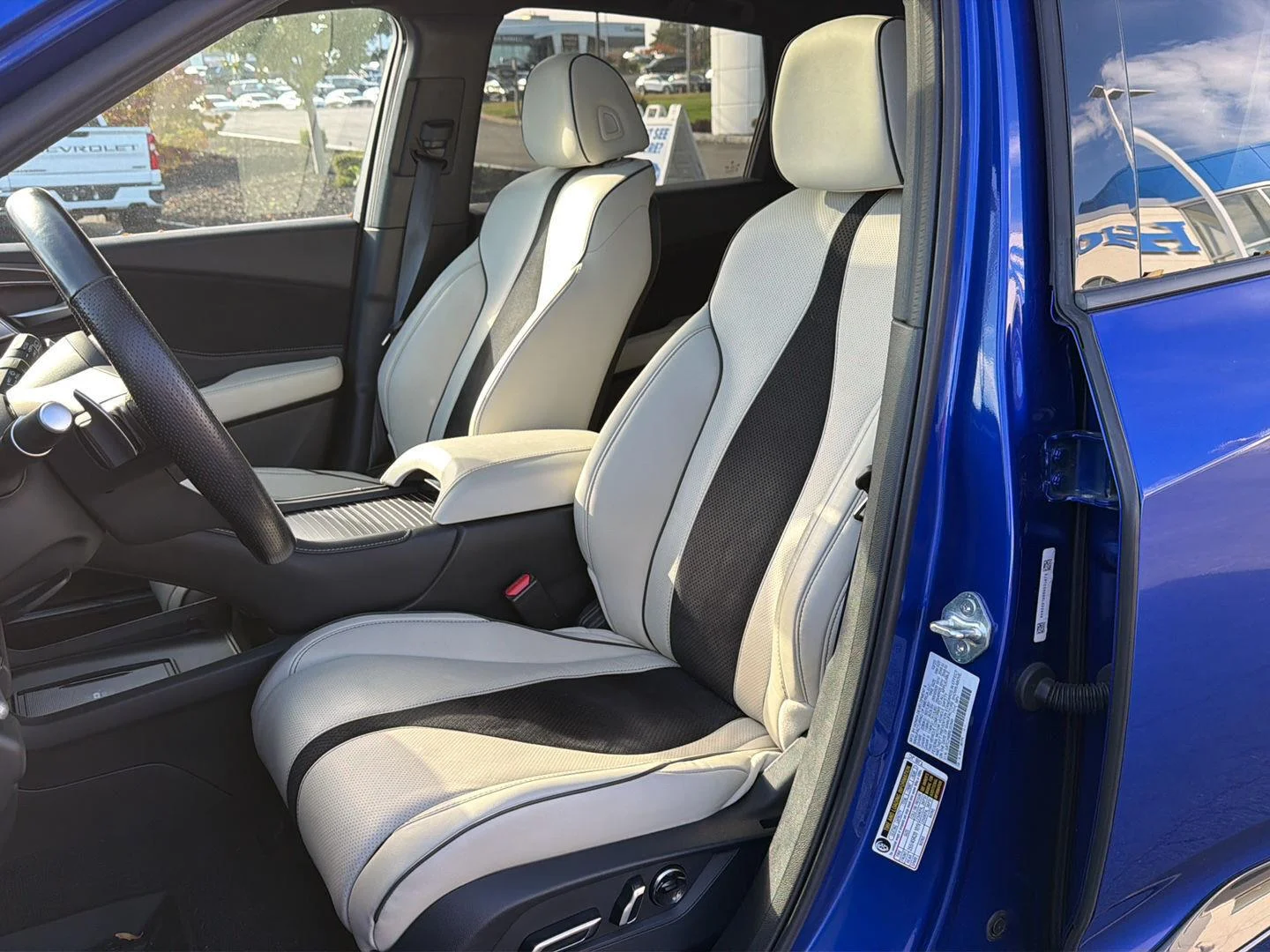 Used 2024 Apex Blue Pearl Acura SH-AWD w/Advance w/A-SPEC image 21