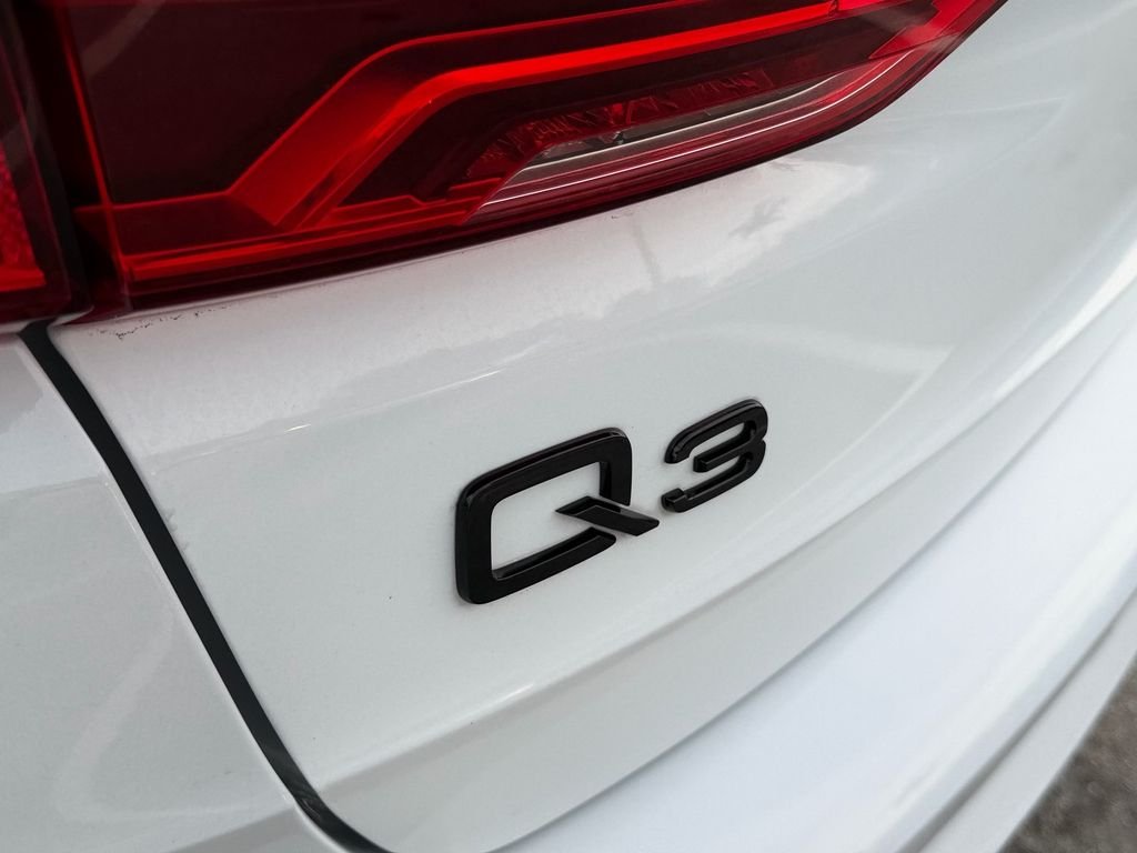 Used 2022 White Audi Premium image 14