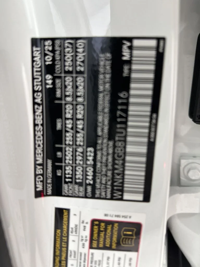 Used 2026 White Mercedes-Benz GLC 300 image 32