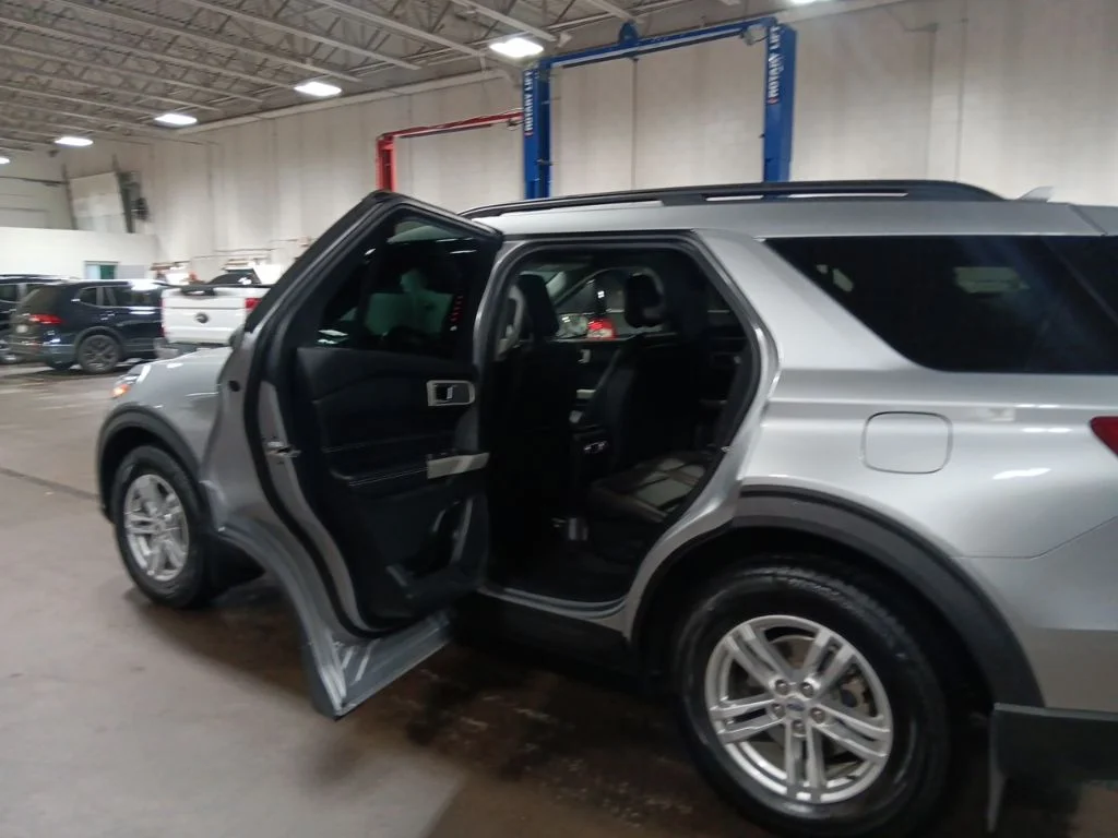 Used 2020 Iconic Silver Metallic Ford XLT image 29