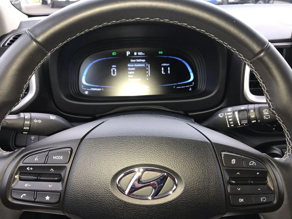 Used 2025 Blue Hyundai SEL image 16