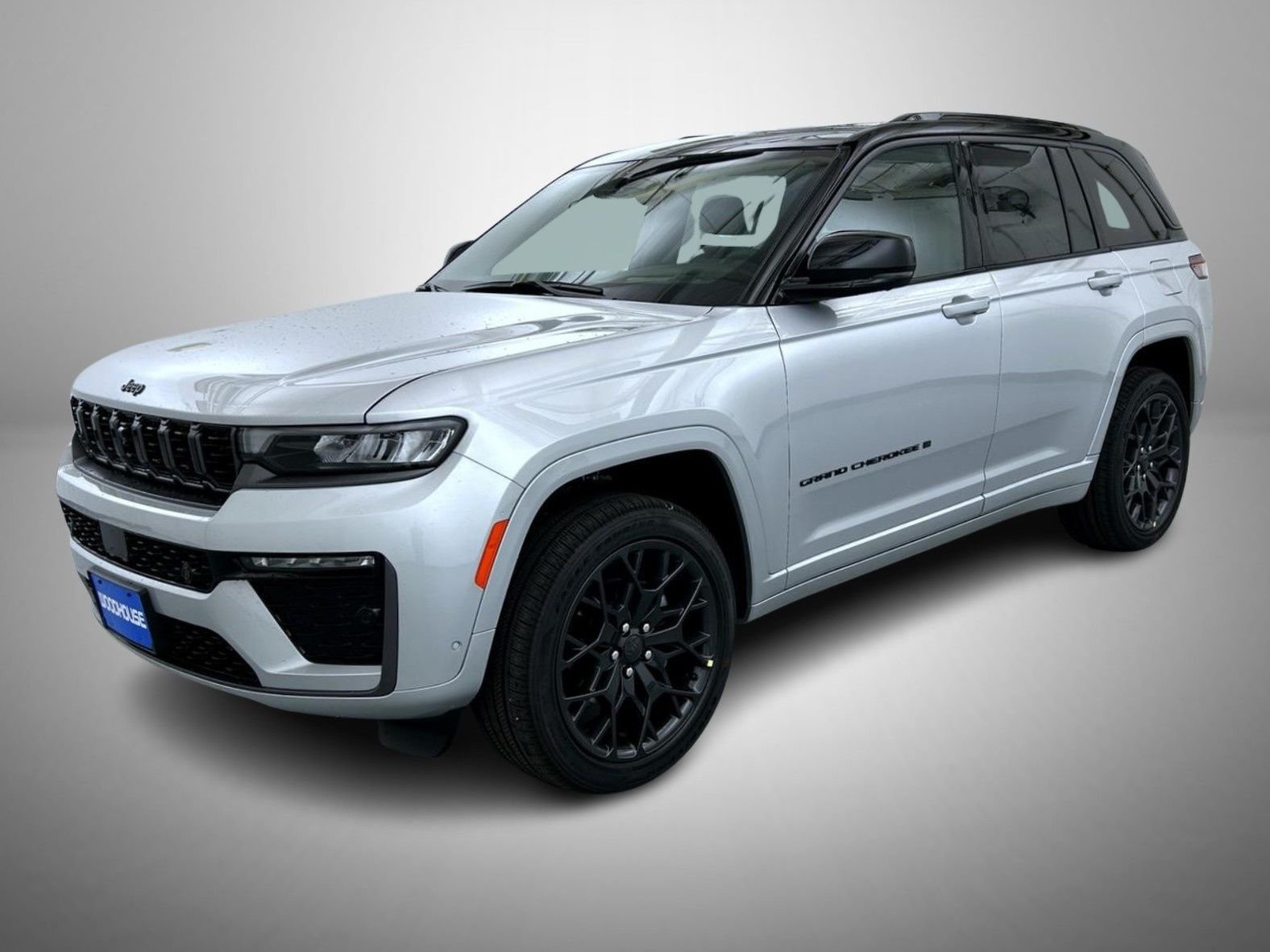 2026 Jeep Grand Cherokee Summit 4x4's photo