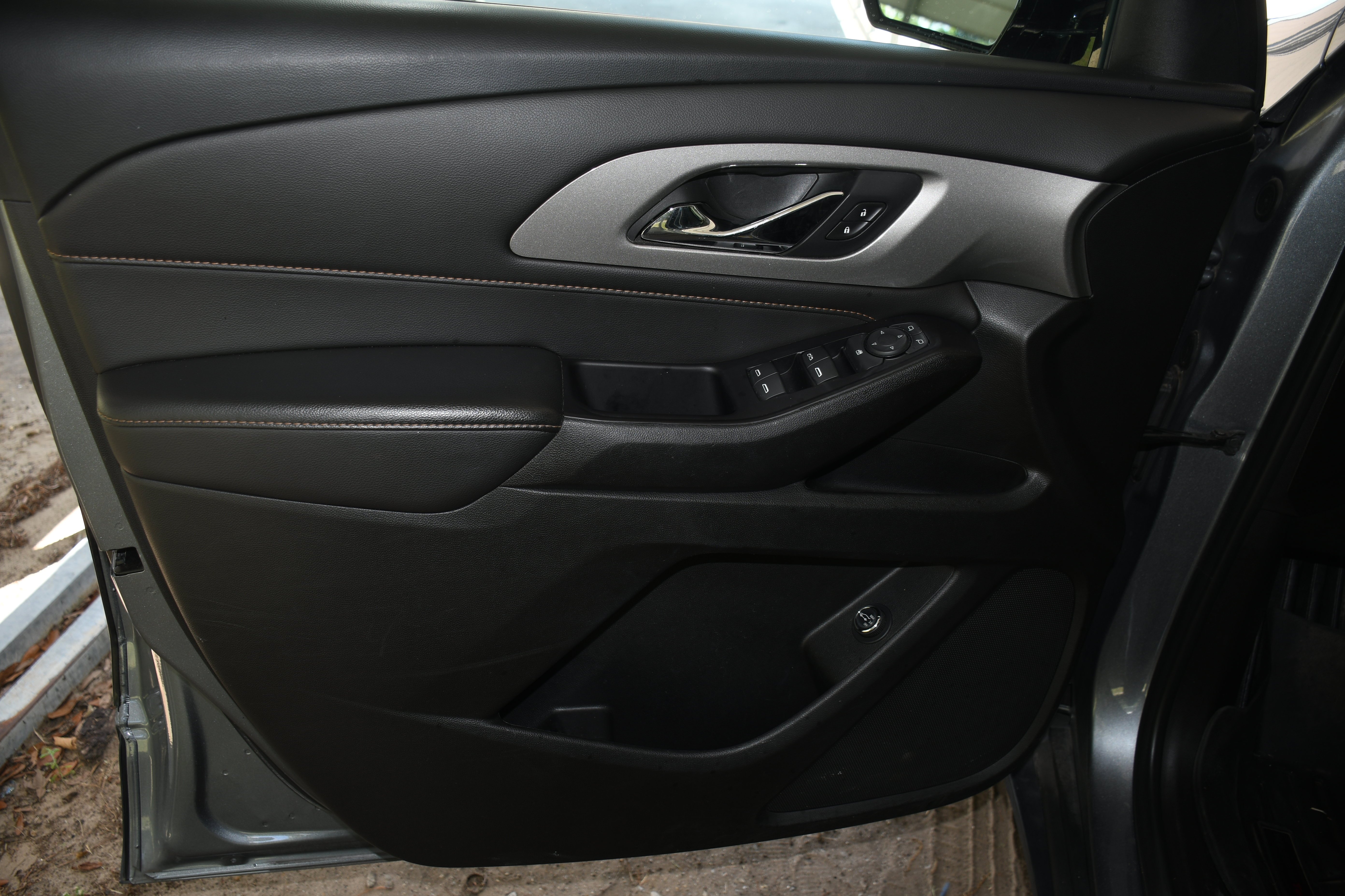 Used 2020 Gray Chevrolet LT image 8