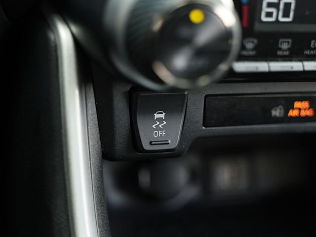 Used 2025 Silver Sky Metallic Toyota XLE image 37