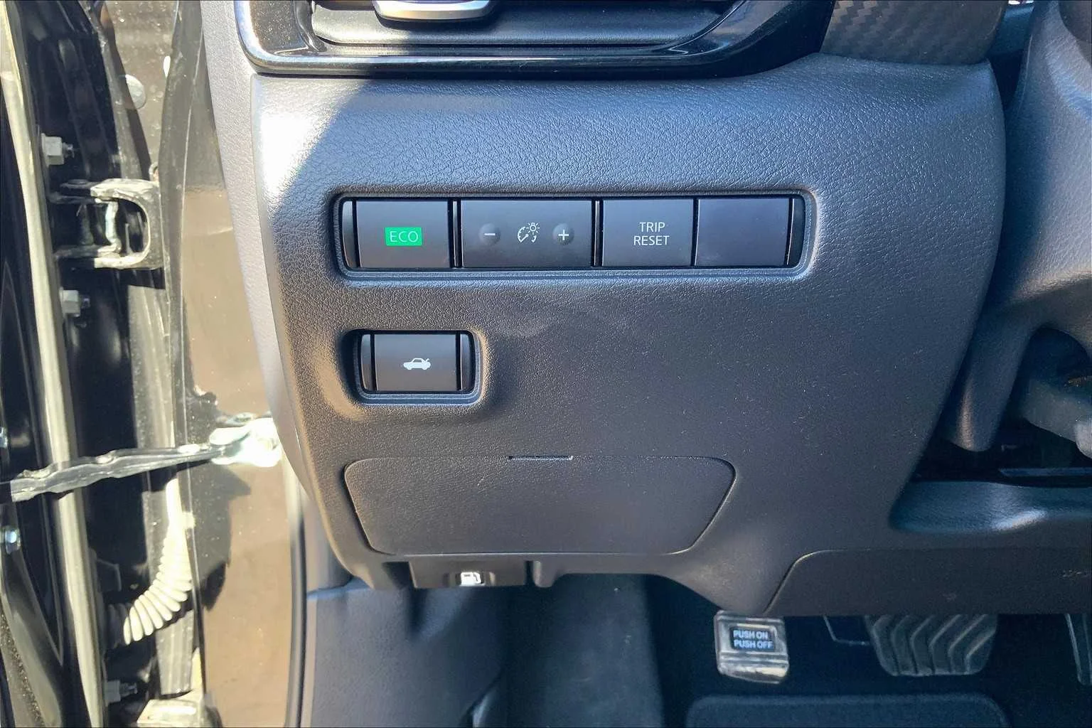 Used 2024 Super Black Nissan SR image 32