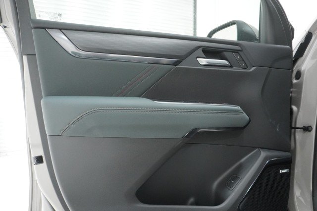 2026 GMC Acadia AT4 - Photo 13