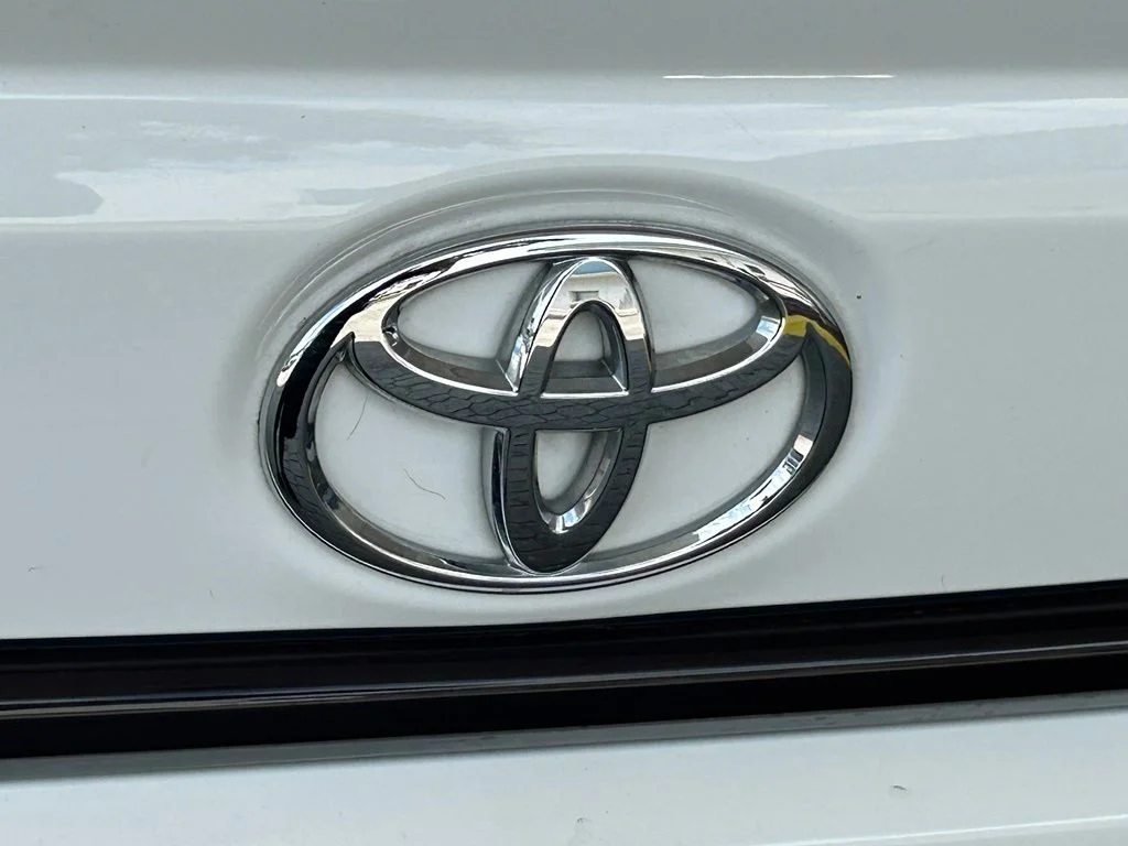 Certified Used 2022 White Toyota LE image 20