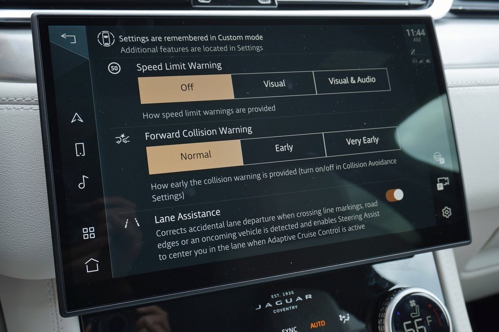 2025 JAGUAR F-PACE - Image 22