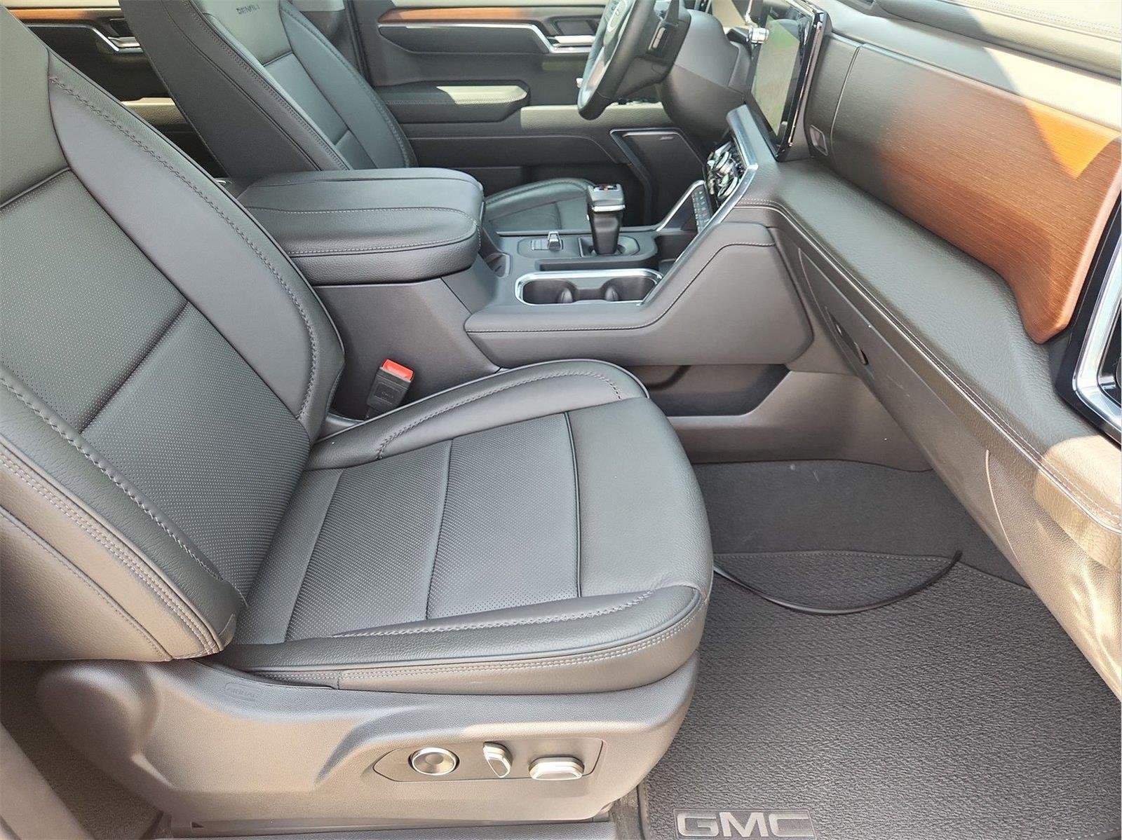 2025 GMC Sierra 1500 Denali Black at Mossy Motors