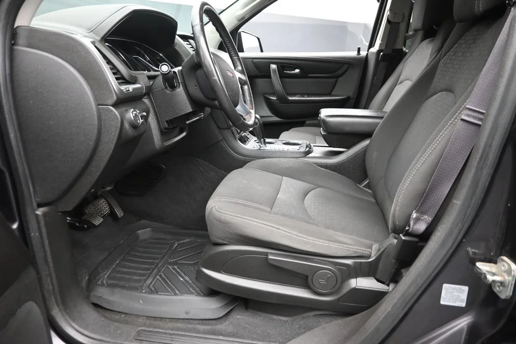Used 2015 Silver GMC SLE-1 image 17