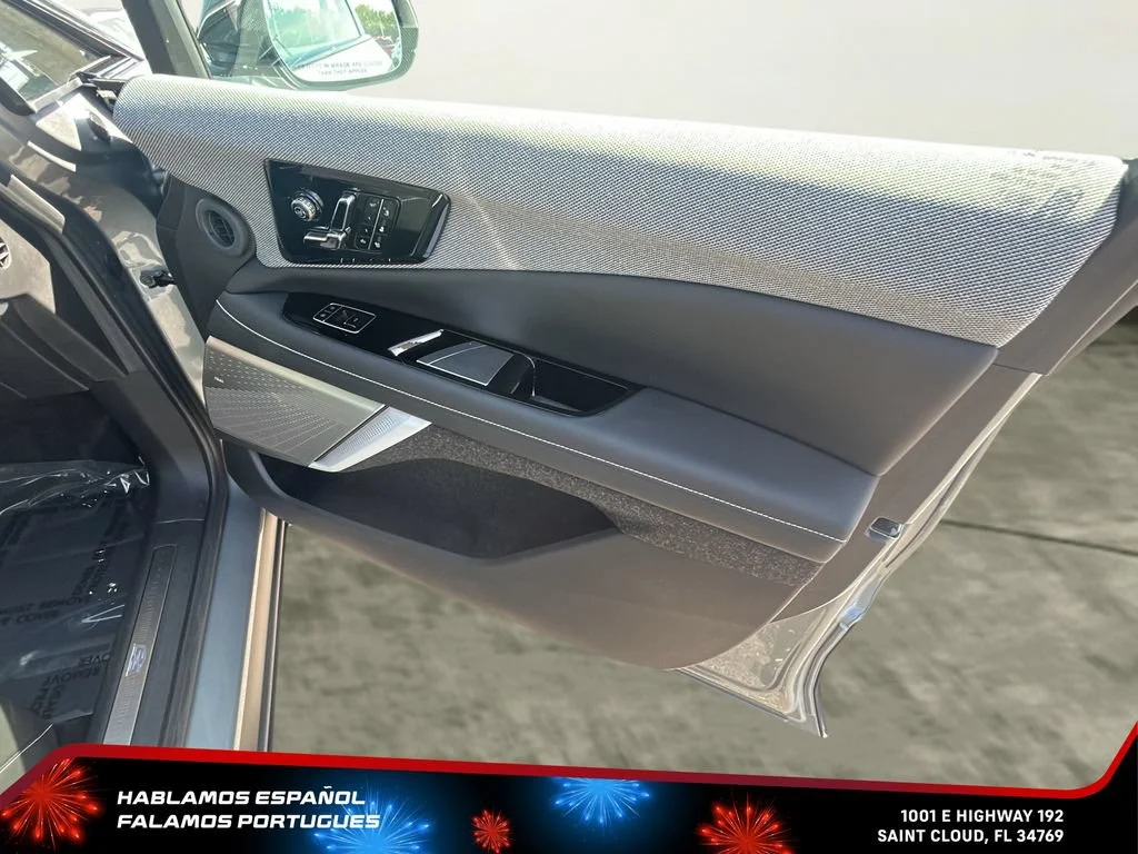 Used 2025 Argent Silver Metallic Cadillac Sport 2 image 32