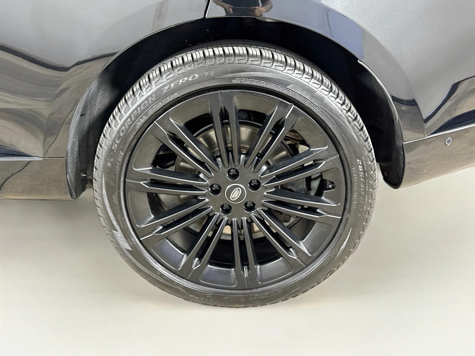 Used 2024 Black Land Rover Autobiography image 35