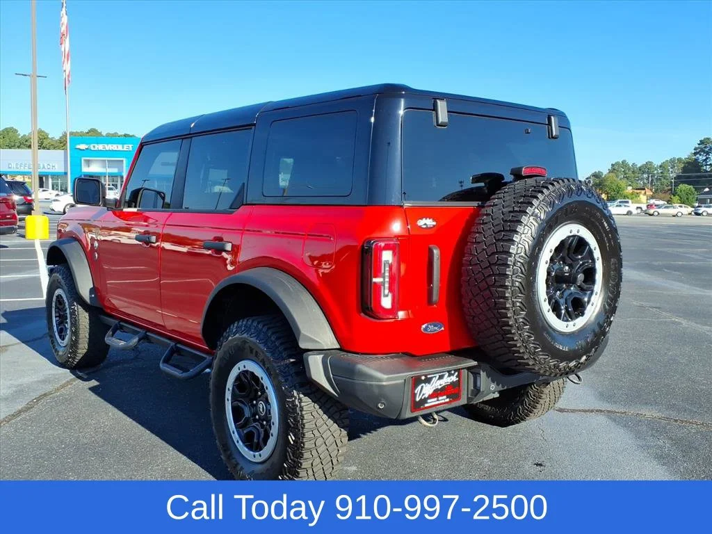 Used 2024 Red Ford Badlands image 3