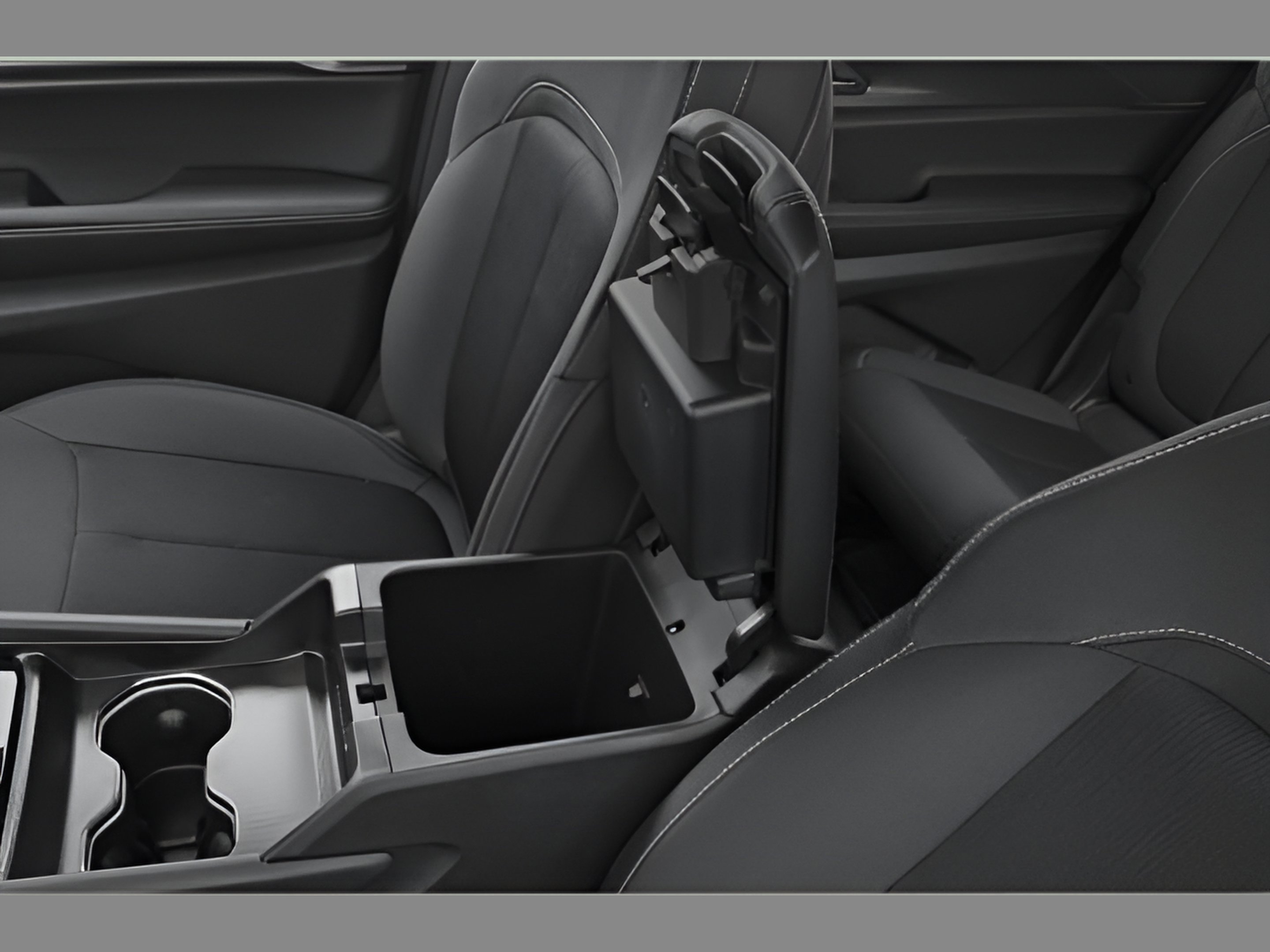 New 2027 Sting-Gray Clearcoat Jeep Laredo X image 13