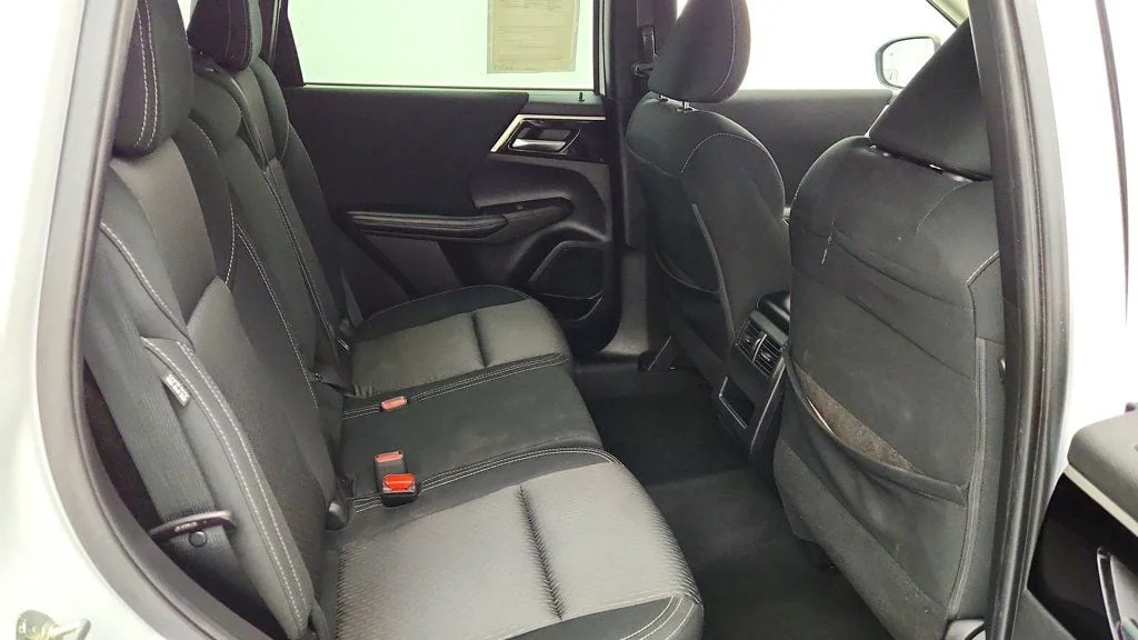 Used 2022 White Diamond Mitsubishi ES S-AWC w/ Convenience Package & 20