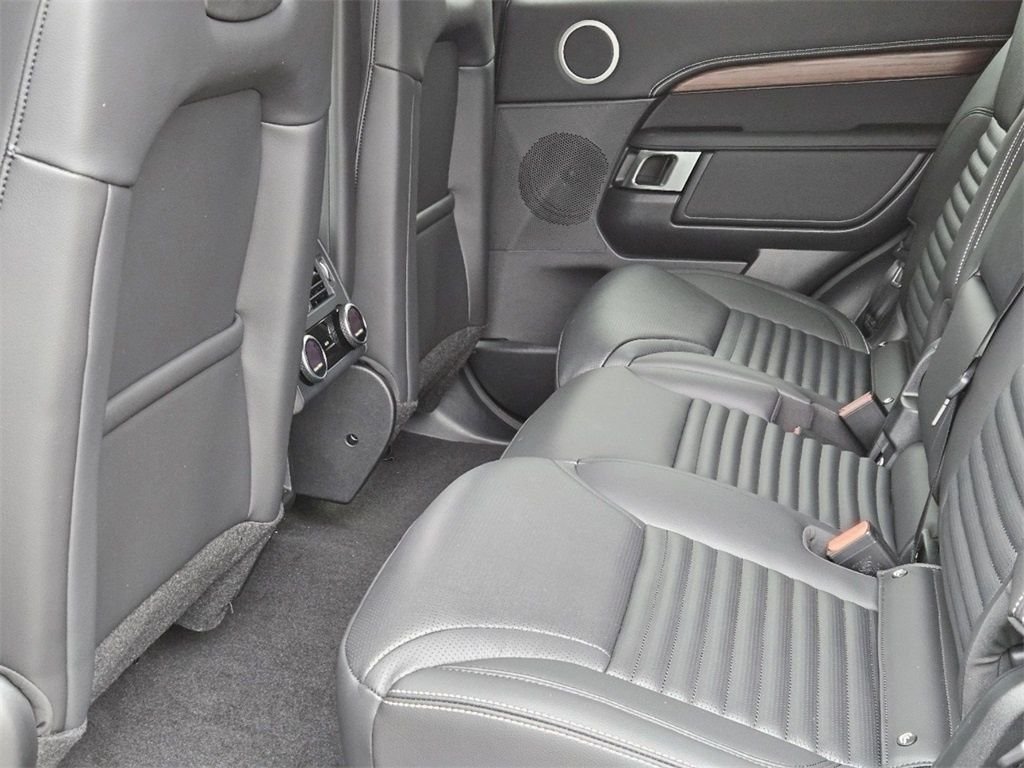 Used 2025 Santorini Black Metallic Land Rover Dynamic SE image 29