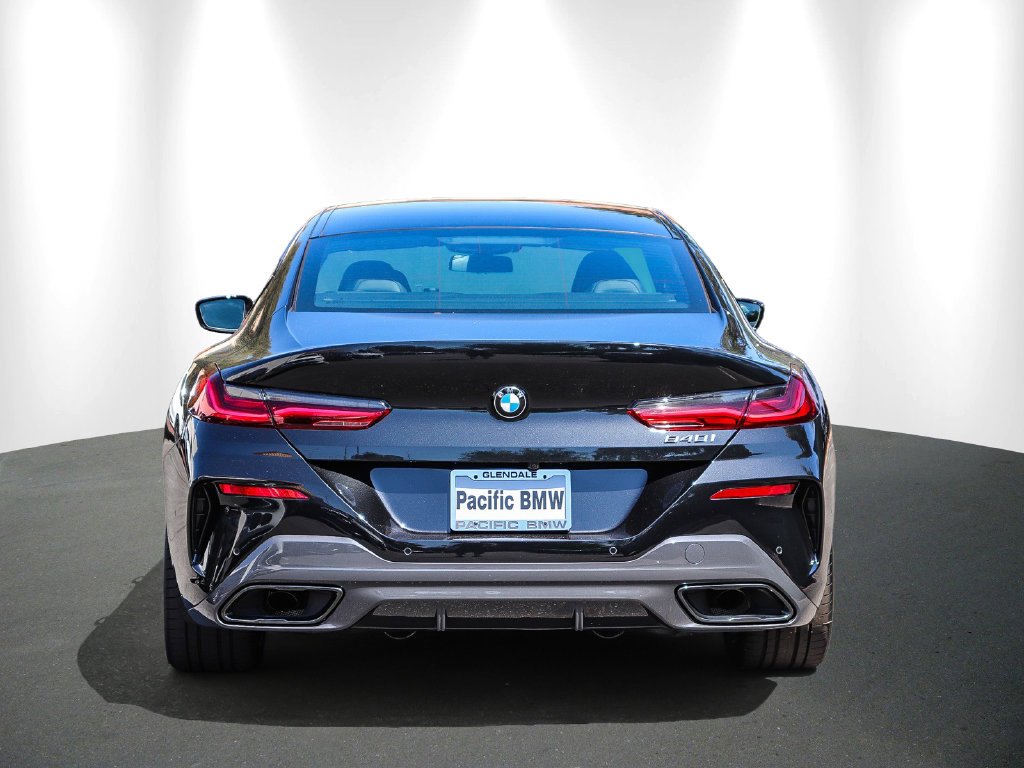 2026 BMW 8 Series photo 5