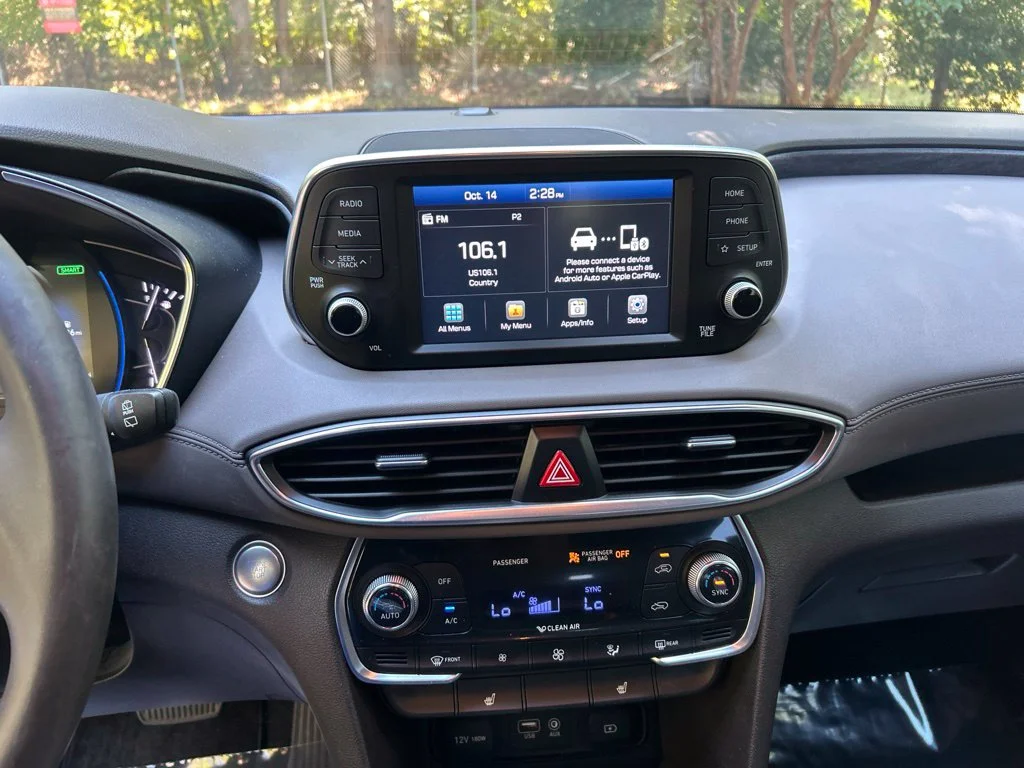 Used 2019 Orange Hyundai SEL Plus image 18