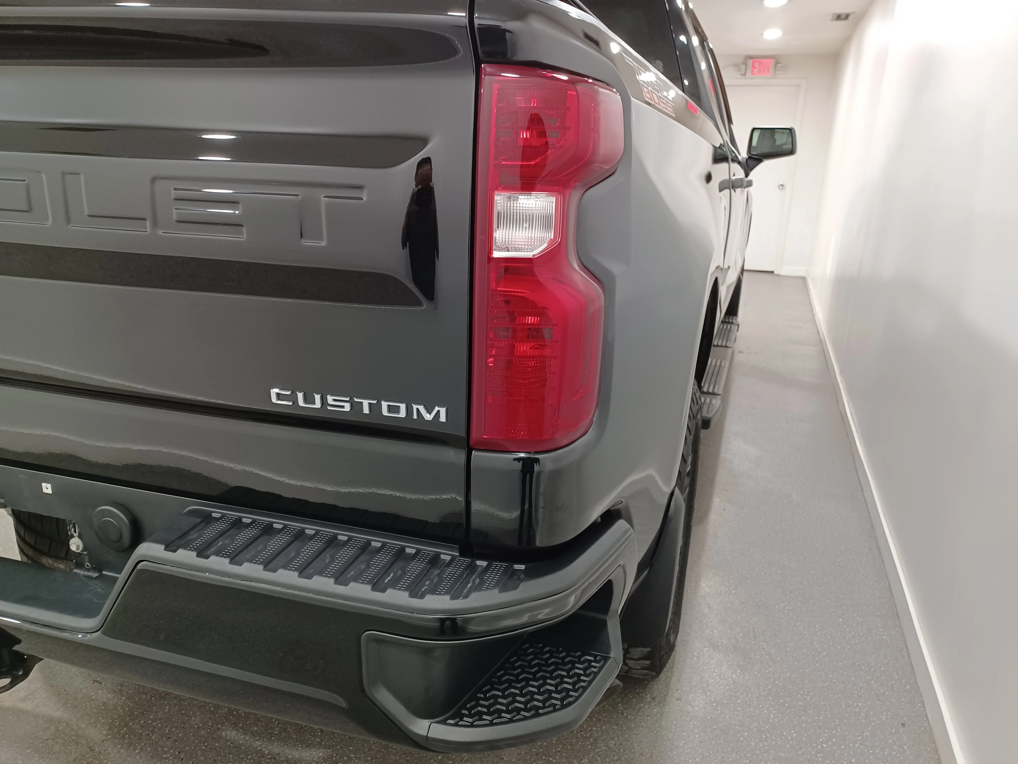 Used 2022 Black Chevrolet Custom Trail Boss 4WD*6 Pass | Adaptive Cruise | Remote Start | Tow Pkg | Park Assist | CarPlay image 21