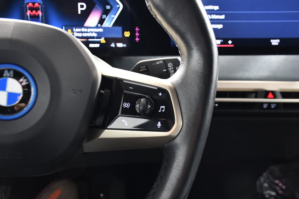 2023 BMW iX Base - Photo 29