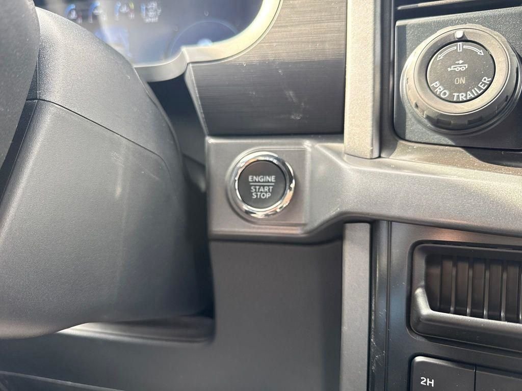New 2026 White Ford XLT image 29
