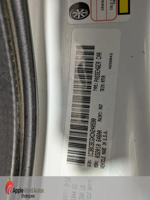 Used 2012 White Chrysler Touring image 37
