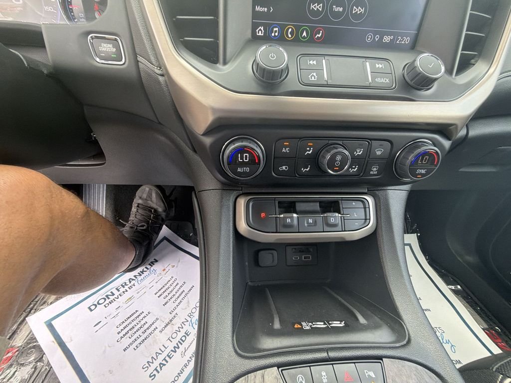 Used 2023 White GMC Denali image 19