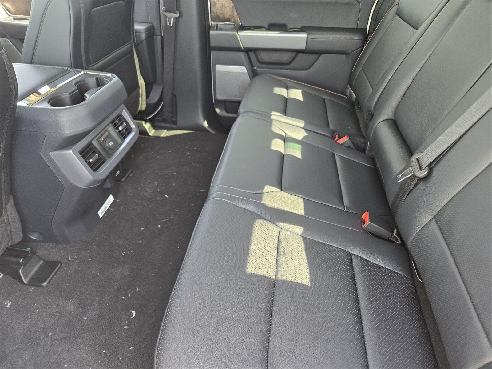 New 2026 Star White Metallic Tri-Coat Ford F-250® Lariat® image 18