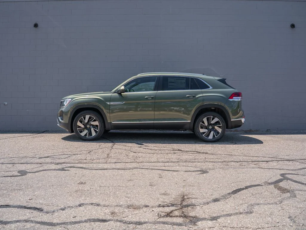 New 2026 Green Volkswagen 2.0T SEL image 3