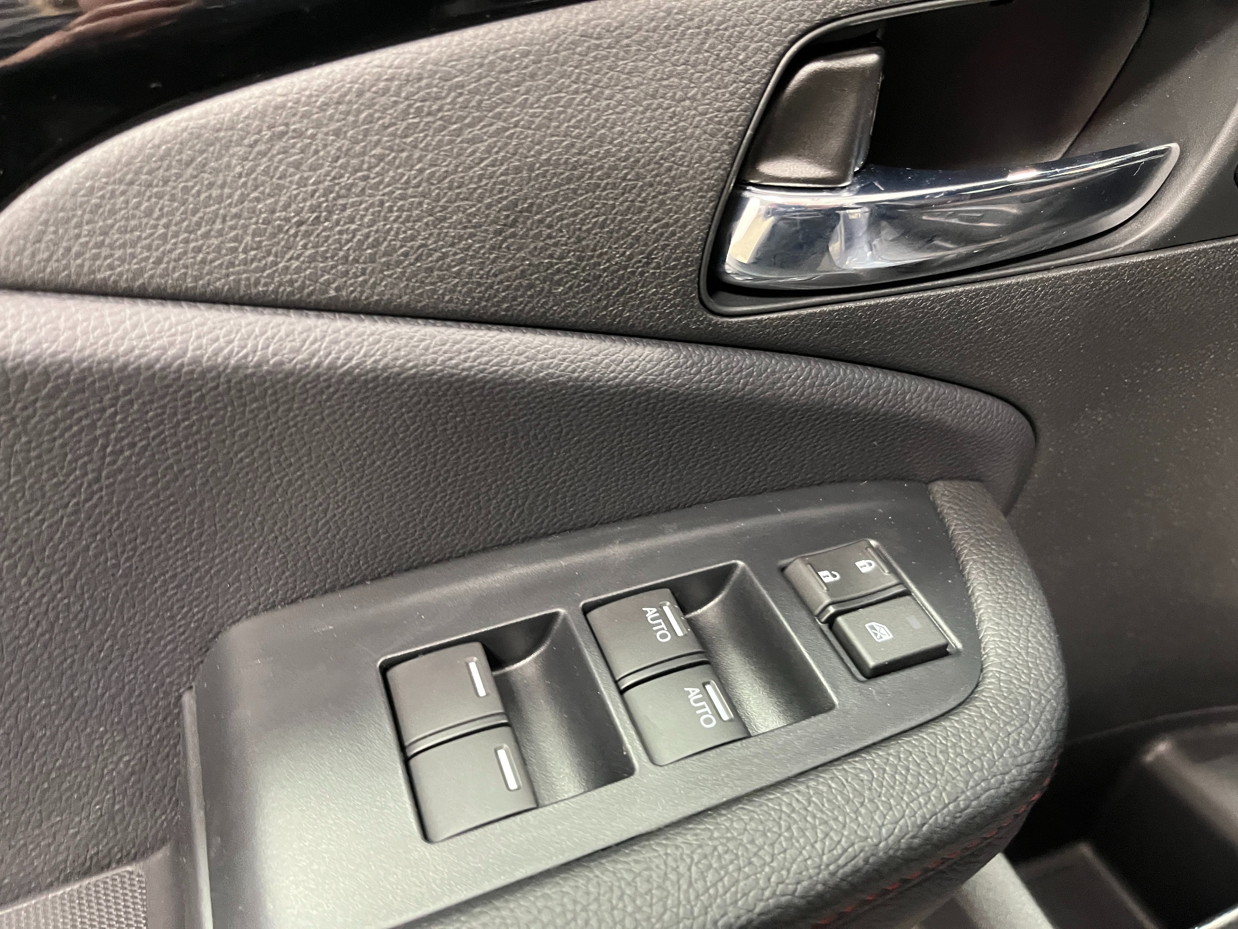 New 2026 Sonic Gray Pearl Honda Black Edition image 13