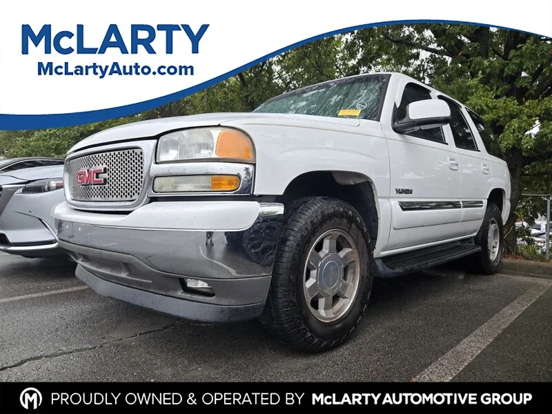 Used 2005 Summit White GMC  image 1