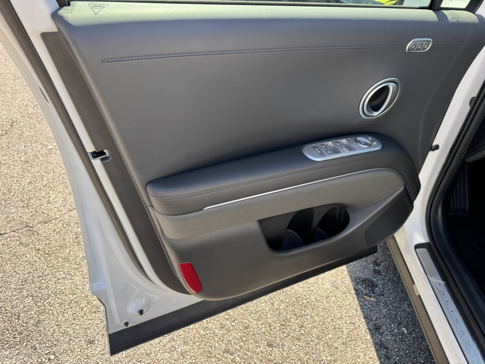 New 2026 Creamy White Pearl Hyundai Calligraphy image 10