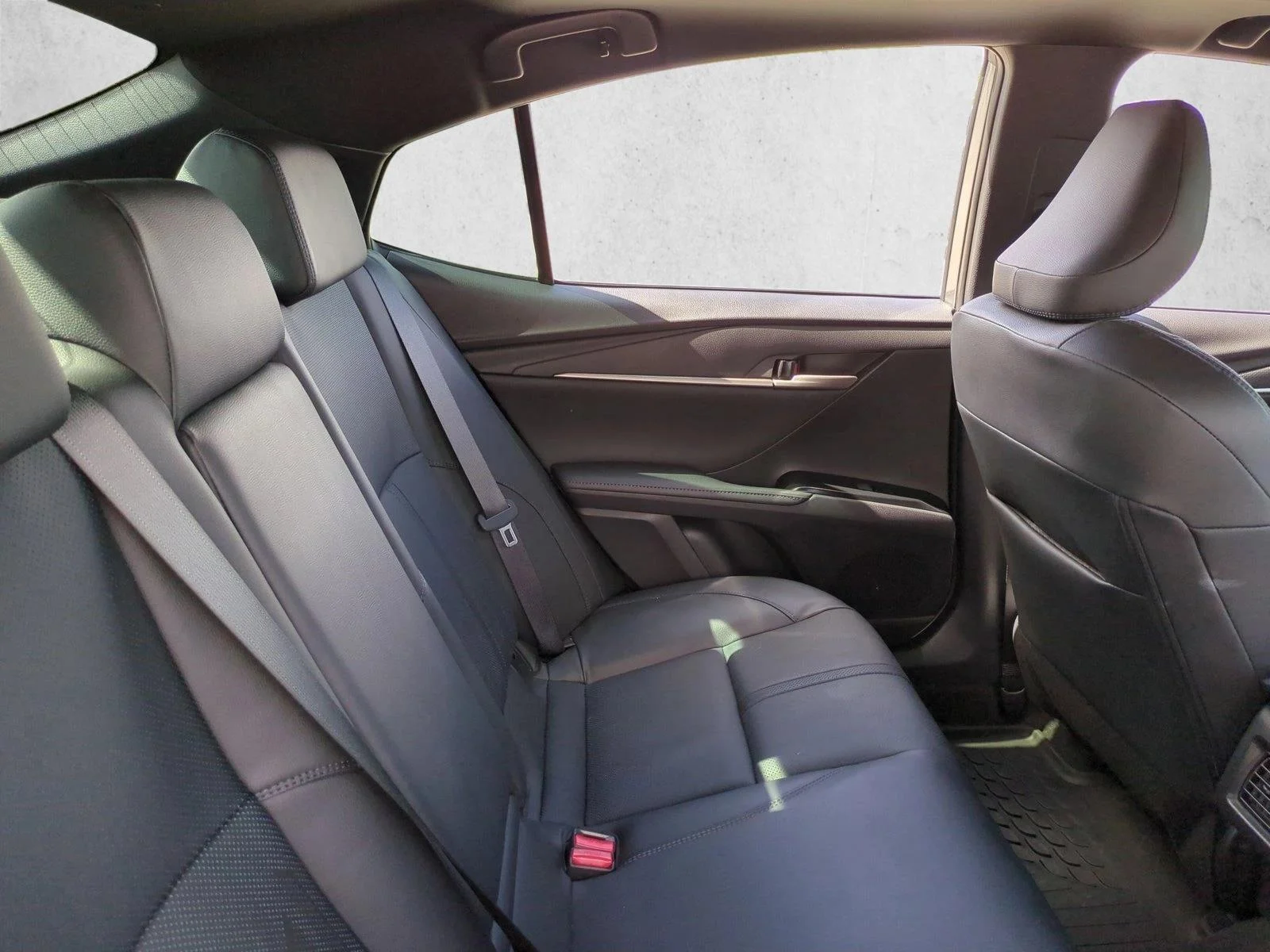Used 2025 Heavy Metal Toyota XSE image 20