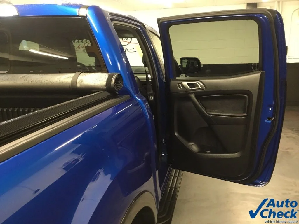 Used 2019 Blue Ford Lariat image 34
