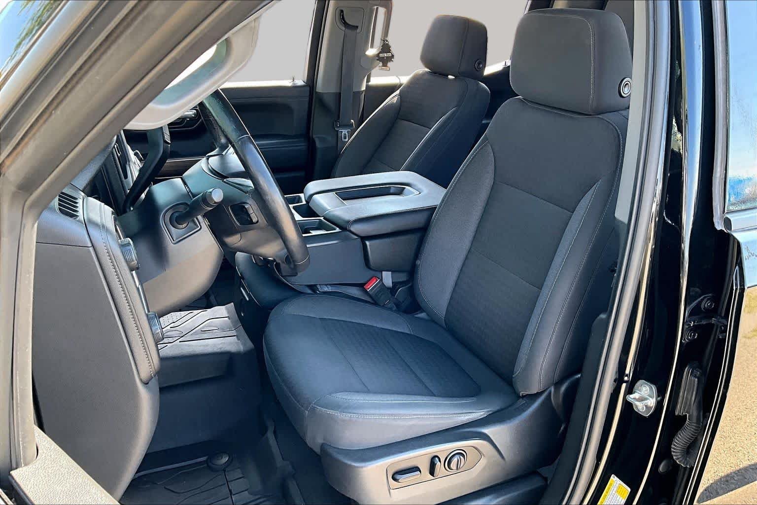 Used 2020 Black Chevrolet LT image 8