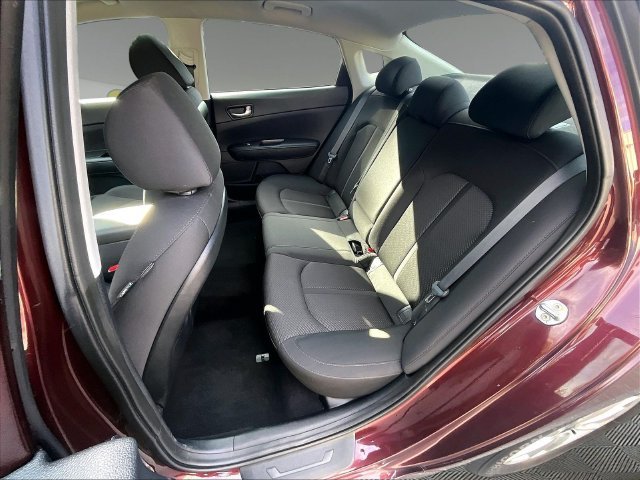 Used 2016 Sangria Red Kia LX image 21