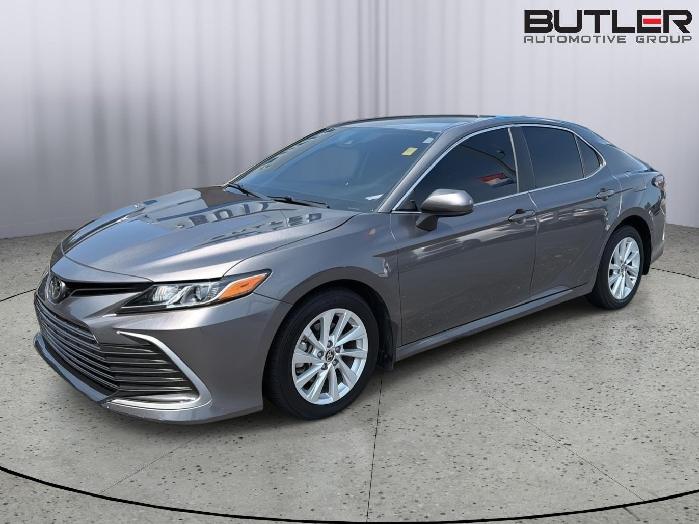 Used 2024 Predawn Gray Mica Toyota LE image 2